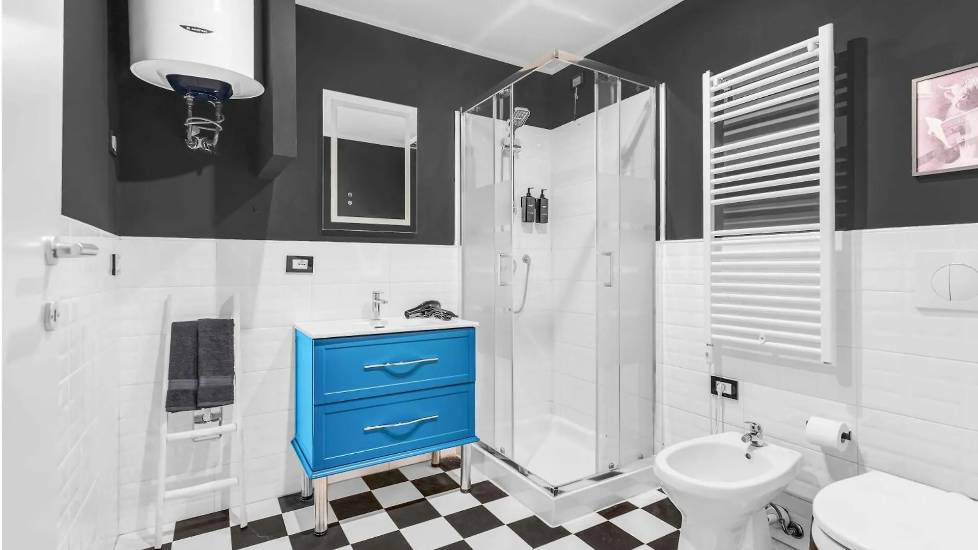 Stylish Studio 2 Minutes From Central Station Milan Italy
