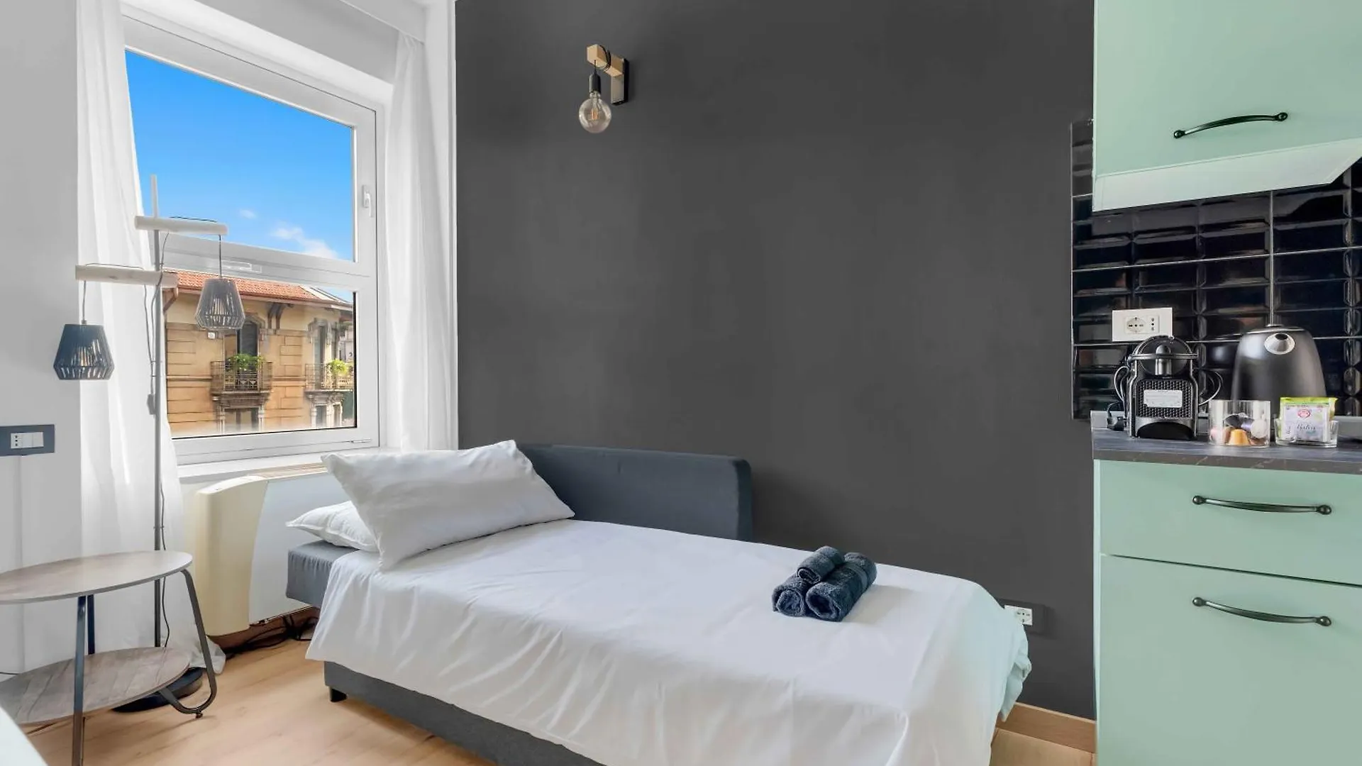 Stylish Studio 2 Minutes From Central Station Milan 0*,